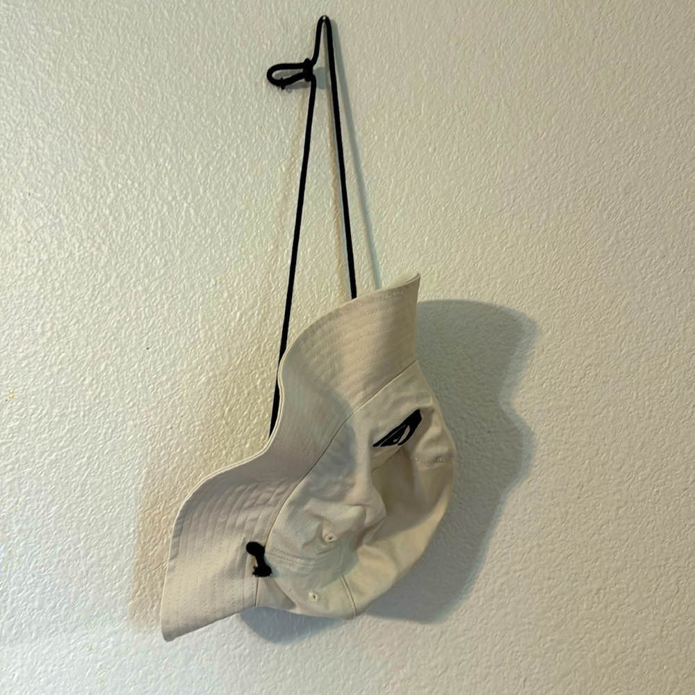 Men’s beach hat